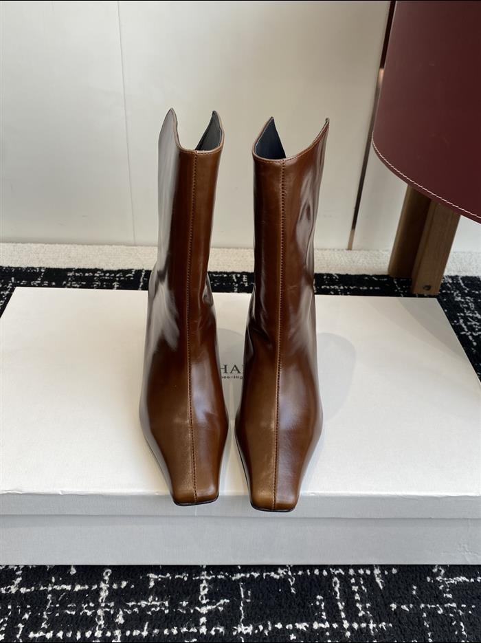 20251128174410626 390